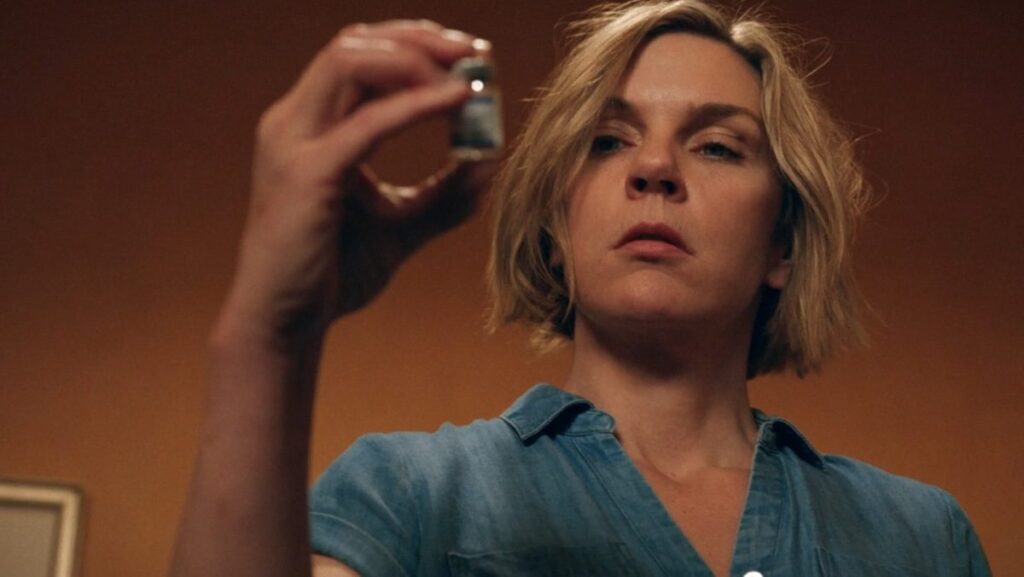 فصل دوم سریال Pluribus با تاخیر پخش می&zwnj;شود