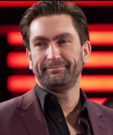 جدایی موقت لزلی بنزیس از استودیوی Build a Rocket Boy