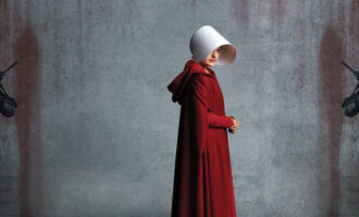 معرفی سریال The Handmaid’s Tale | نگاهی کامل به داستان