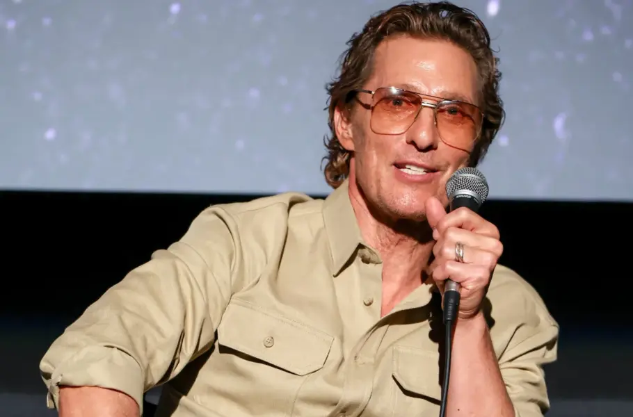 متیو مک‌کانهی در اولین نقش خود به شناسایی یک قاتل کمک کرد