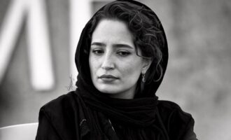 تئاتر نگار جواهریان