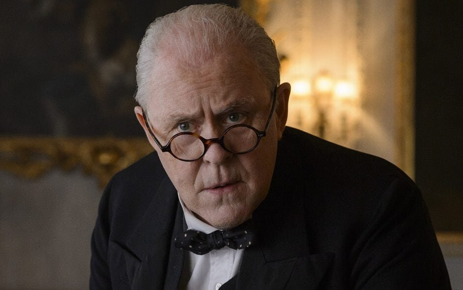 سریال The Crown معرفی کامل داستان، فصلها و شخصیتها
