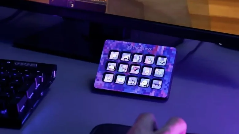 Elgato Stream Deck؛ کنترلر کوچک | 6 گجت پیشرفته رومیزی که حس زندگی در آینده را به شما میدهند