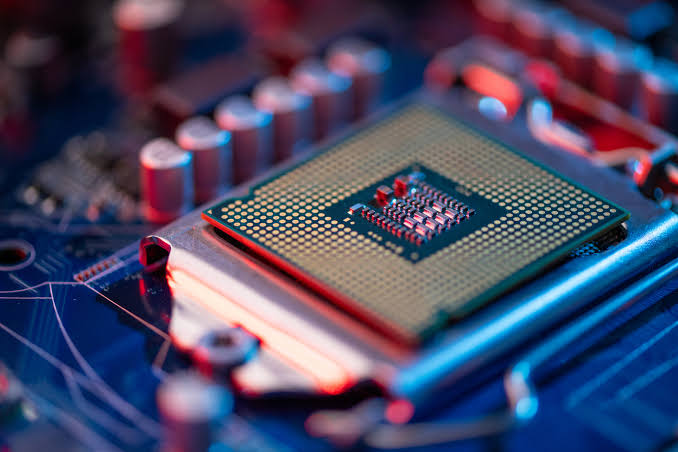 وقتی CPU گلوگاه می‌شود دقیقا چه اتفاقی برای بازی می‌افتد؟