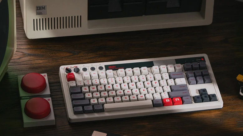 کیبورد 8BitDo Retro
